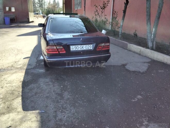 Mercedes E 240 1999, 371,000 km - 2.4 l - Gəncə