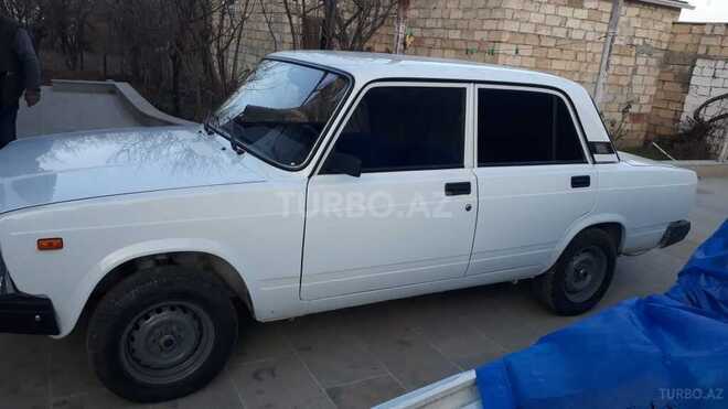 LADA (VAZ) 2107 2009, 123,000 km - 1.6 л - Şabran