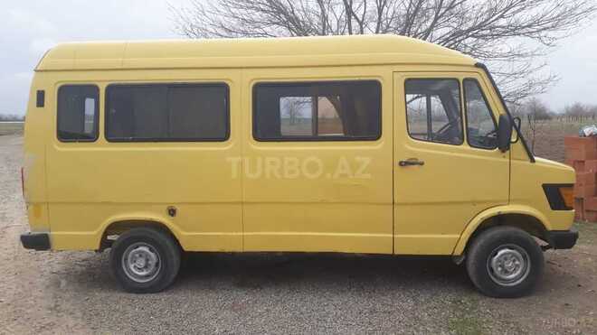 Mercedes 208 D 1990, 280,000 km - 2.6 л - Tərtər