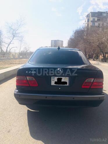 Mercedes E 240 2001, 178,658 km - 2.6 l - Bakı