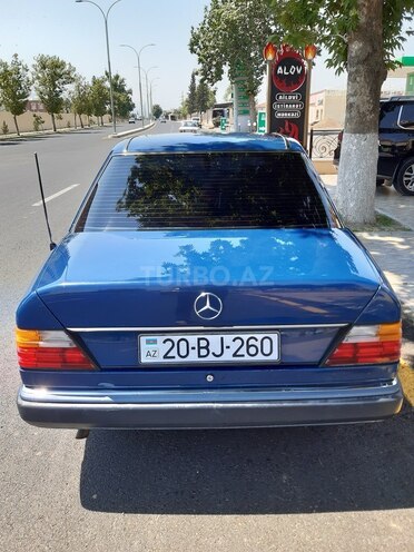 Mercedes E 230 1990, 250,000 km - 2.3 l - Gəncə