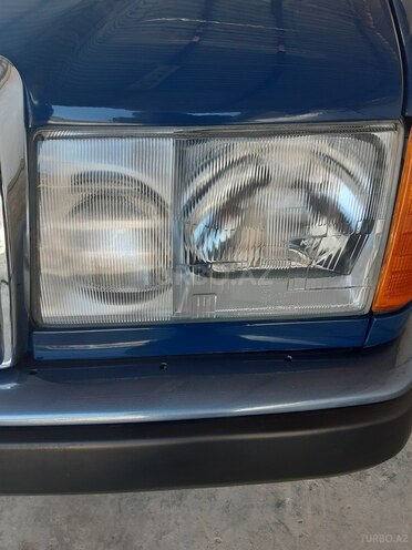 Mercedes E 230 1990, 250,000 km - 2.3 l - Gəncə