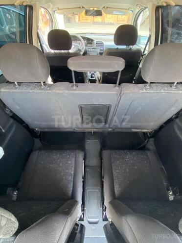 Opel Zafira 2001, 282,000 km - 2.2 l - Qusar