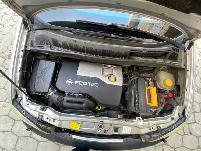 Opel Zafira 2001, 282,000 km - 2.2 l - Qusar