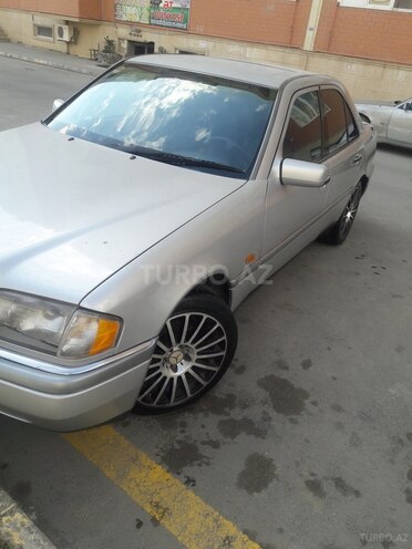 Mercedes C 220 1996, 279,000 km - 2.2 l - Bakı