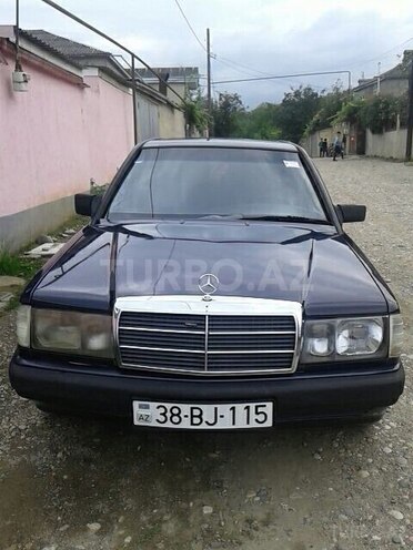 Mercedes 190 1990, 284,500 km - 1.8 l - Qusar