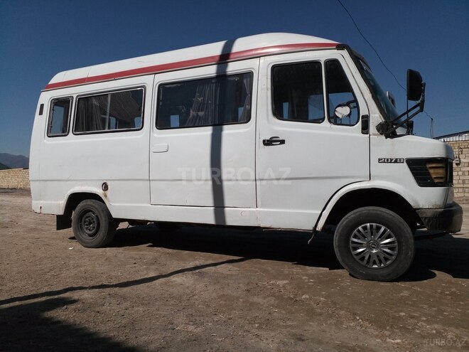 Mercedes 208 D 1991, 1,234 km - 0.2 l - Gəncə