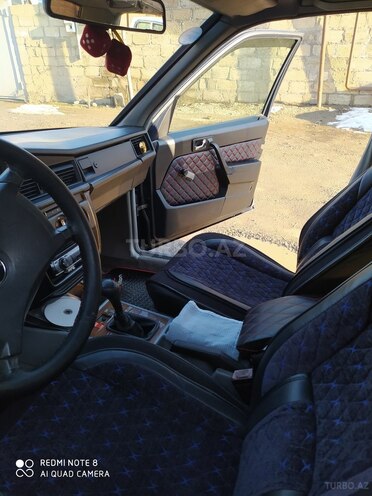Mercedes 190 1990, 284,500 km - 1.8 l - Qusar