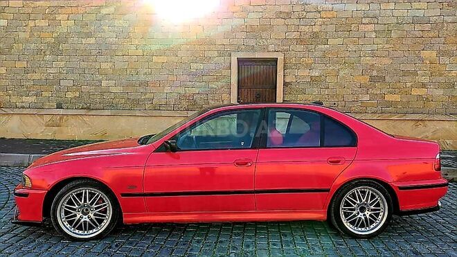 BMW 523 1996, 305,000 km - 2.5 l - Bakı