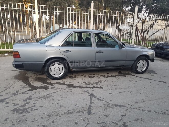 Mercedes E 300 1987, 478,000 km - 3.0 л - Bakı