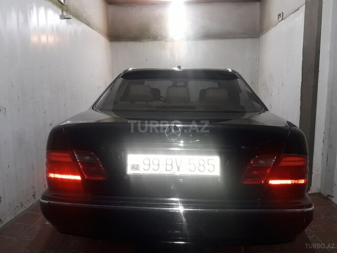 Mercedes E 270 2001, 247,868 km - 5.5 l - Bakı