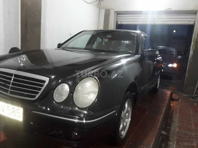 Mercedes E 270 2001, 247,868 km - 5.5 l - Bakı