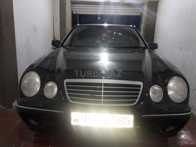 Mercedes E 270 2001, 247,868 km - 5.5 l - Bakı