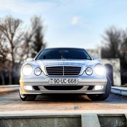 Mercedes E 200 1999, 220,000 km - 2.0 l - Bakı