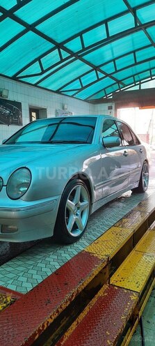 Mercedes E 200 1999, 220,000 km - 2.0 l - Bakı