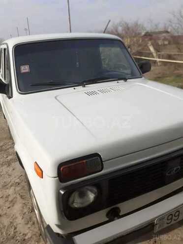 LADA (VAZ) Niva 2013, 111,400 km - 0.8 л - Ucar