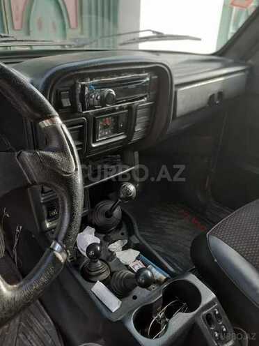 LADA (VAZ) Niva 2013, 111,400 km - 0.8 л - Ucar