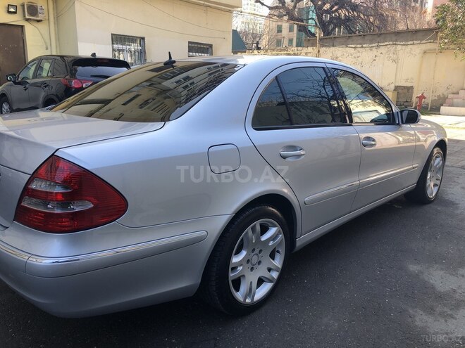 Mercedes E 220 2006, 265,000 km - 2.2 l - Bakı
