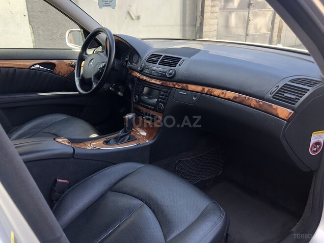 Mercedes E 220 2006, 265,000 km - 2.2 l - Bakı