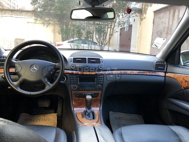 Mercedes E 220 2006, 265,000 km - 2.2 l - Bakı
