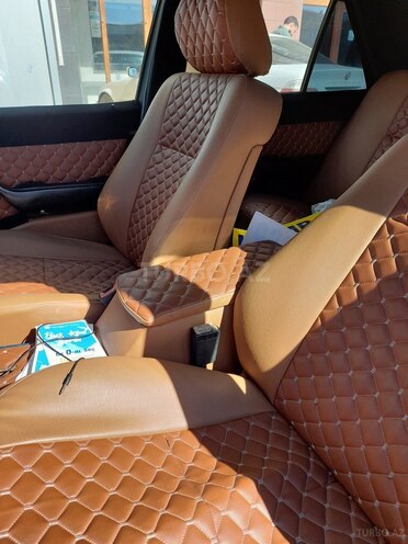 Mercedes E 200 1987, 256,087 km - 2.0 l - Quba