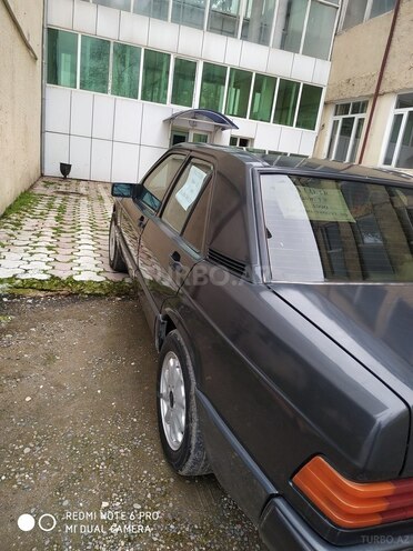 Mercedes 190 1990, 342,040 km - 2.0 л - Salyan