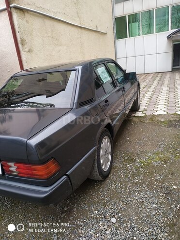 Mercedes 190 1990, 342,040 km - 2.0 л - Salyan