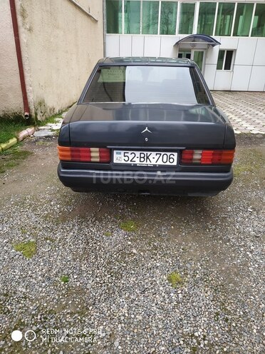 Mercedes 190 1990, 342,040 km - 2.0 л - Salyan