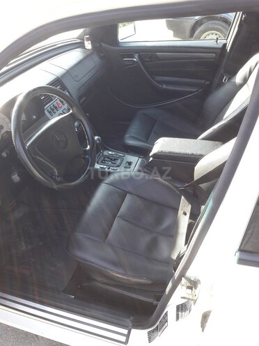 Mercedes  1998, 255,000 km - 2.3 l - Bakı