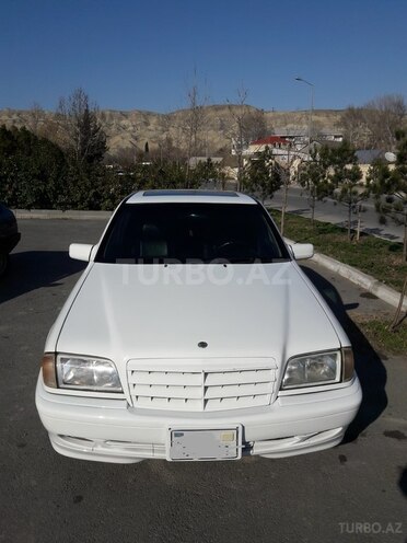 Mercedes  1998, 255,000 km - 2.3 l - Bakı