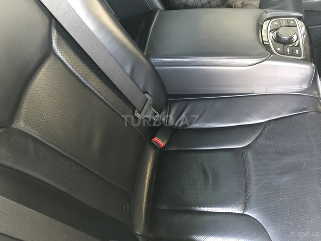 Hyundai Grandeur 2011, 150,000 km - 3.0 l - Ucar