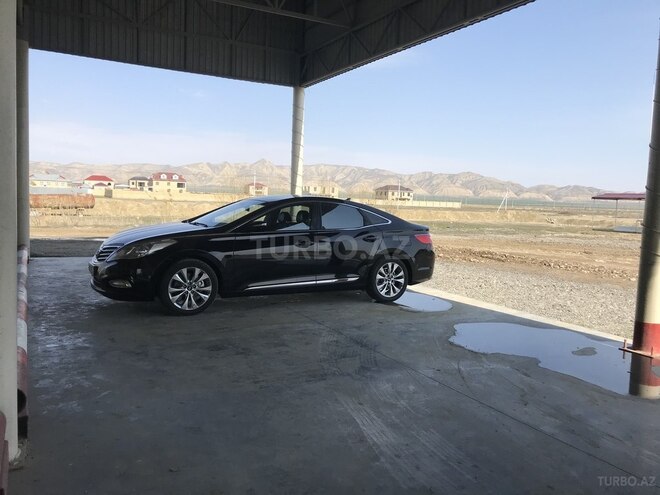 Hyundai Grandeur 2011, 150,000 km - 3.0 l - Ucar