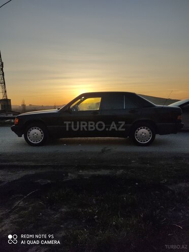 Mercedes 190 1992, 215,000 km - 2.0 l - Bakı