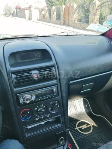 Opel Astra 1998, 224,000 km - 1.6 l - Horadiz