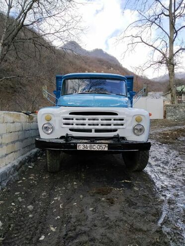 ZIL 130 1989, 250,000 km - 0.5 l - Qax
