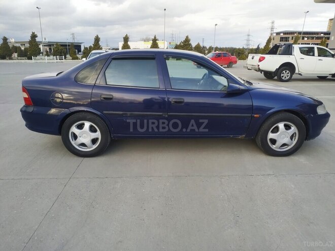 Opel Vectra 1997, 235,145 km - 1.8 l - Bakı