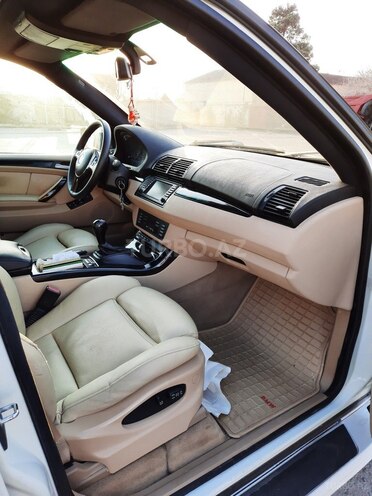BMW X5 2002, 523,698 km - 4.4 l - Salyan