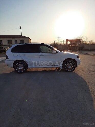 BMW X5 2002, 523,698 km - 4.4 l - Salyan