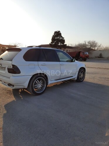 BMW X5 2002, 523,698 km - 4.4 l - Salyan