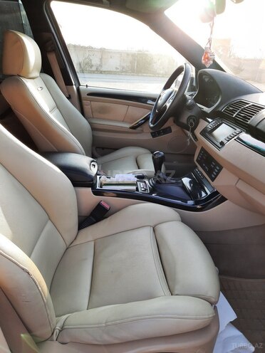 BMW X5 2002, 523,698 km - 4.4 l - Salyan