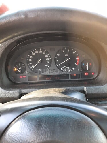 BMW X5 2002, 523,698 km - 4.4 l - Salyan