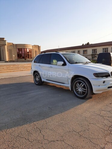 BMW X5 2002, 523,698 km - 4.4 l - Salyan