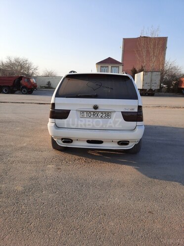 BMW X5 2002, 523,698 km - 4.4 l - Salyan