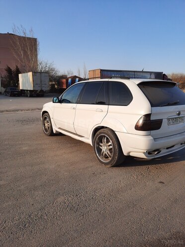 BMW X5 2002, 523,698 km - 4.4 l - Salyan