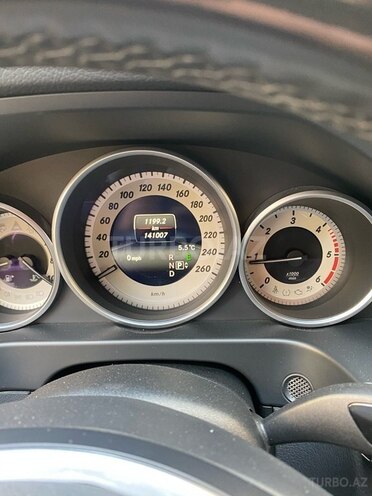 Mercedes E 220 2014, 141,000 km - 2.2 л - Bakı