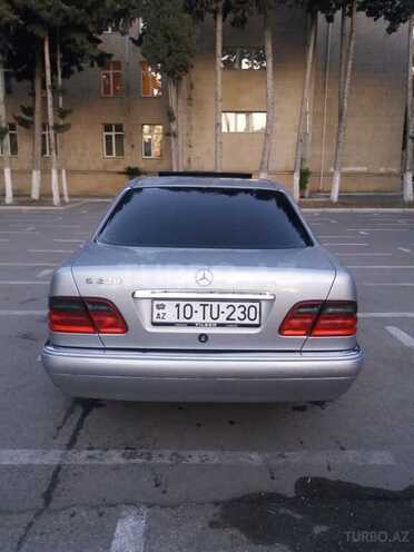 Mercedes E 230 1995, 202,000 km - 2.3 l - Bakı