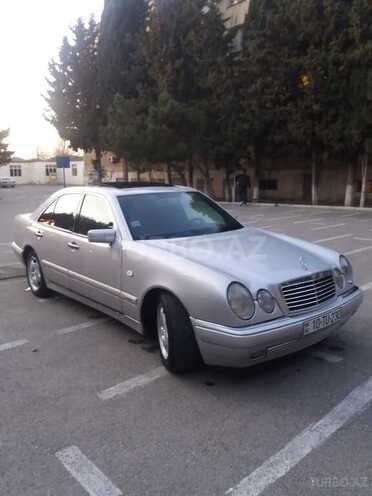 Mercedes E 230 1995, 202,000 km - 2.3 l - Bakı