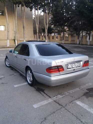 Mercedes E 230 1995, 202,000 km - 2.3 l - Bakı