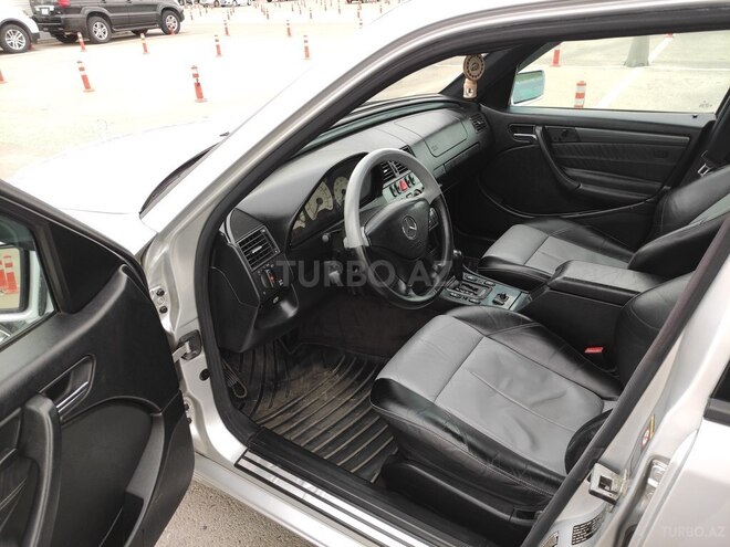 Mercedes C 230 2000, 256,301 km - 2.3 л - Bakı