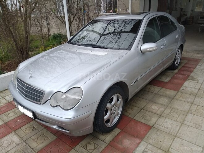 Mercedes C 200 2000, 243,900 km - 2.0 l - Bakı